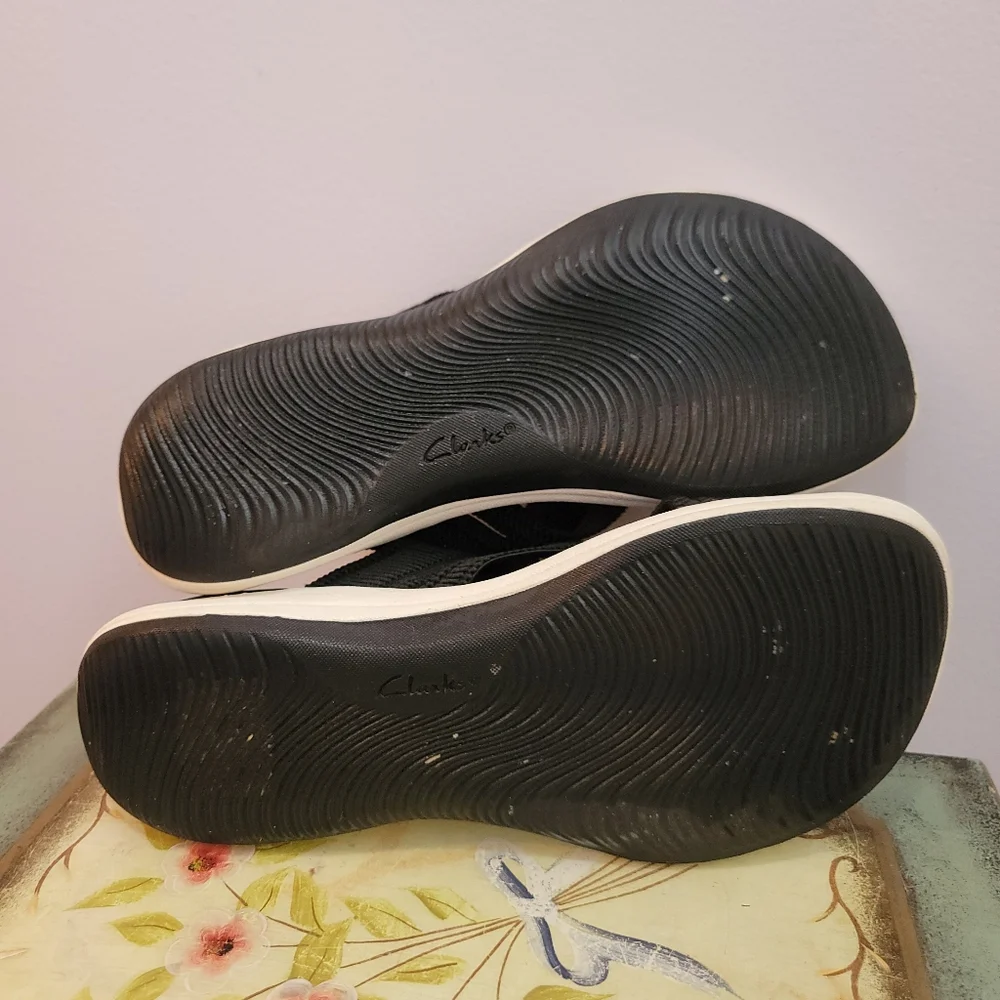 Cloudsteppers By Clarks Black Crisscross Slides Size 7 - Picture 6 of 8